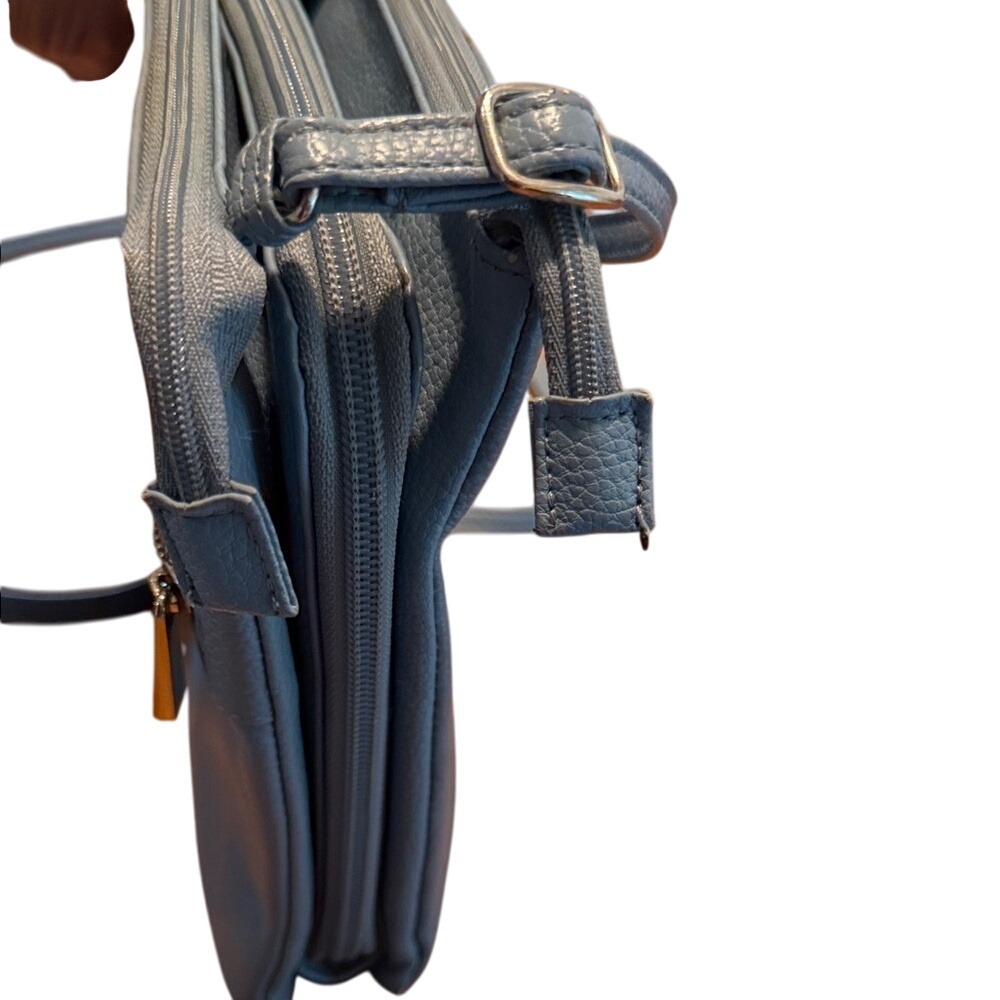 Giani Bernini Baby Blue Leather‎ Crossbody Bag Mini Minimalist Vacation - Picture 13 of 14